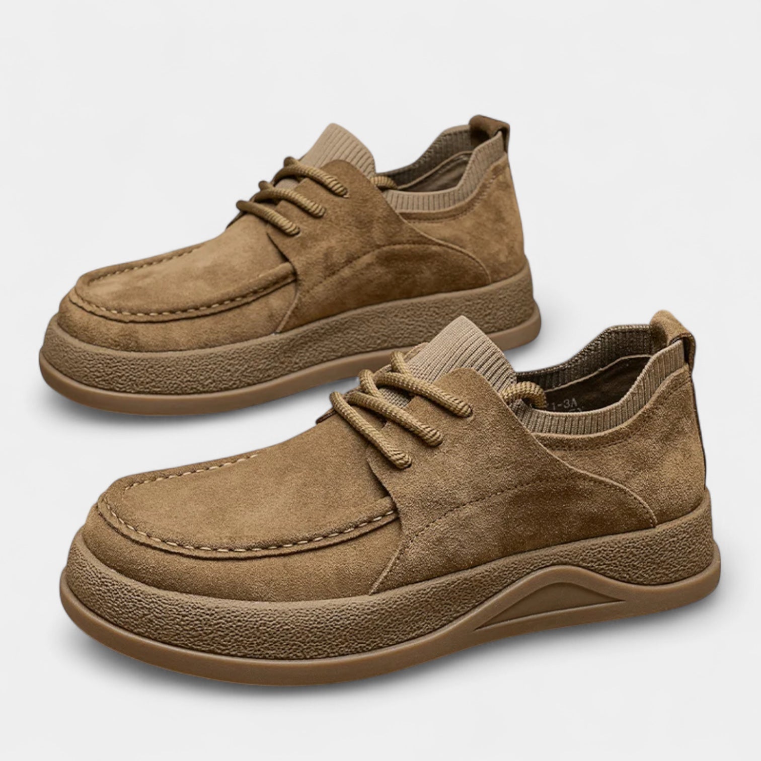 Baskets basses homme – Design moderne à bout large