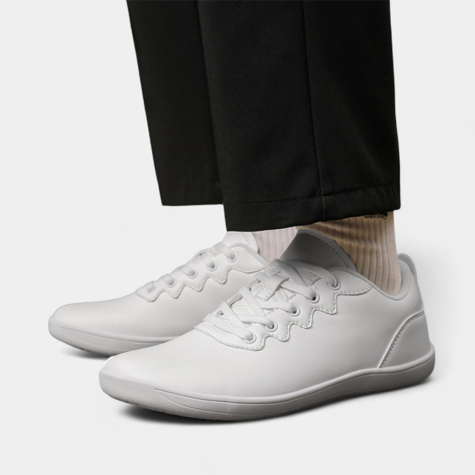 Chaussures basses homme – Design minimaliste à bout large