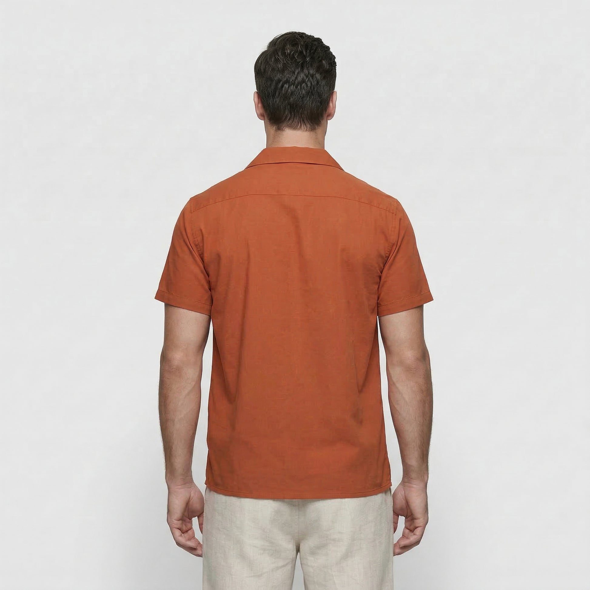 Chemise Homme Manches Courtes Boutonnée à Rayures Verticales Col Camp