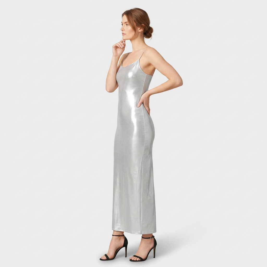Robe Maxi Femme Métallisée Bretelles Fines – Coupe Ajustée