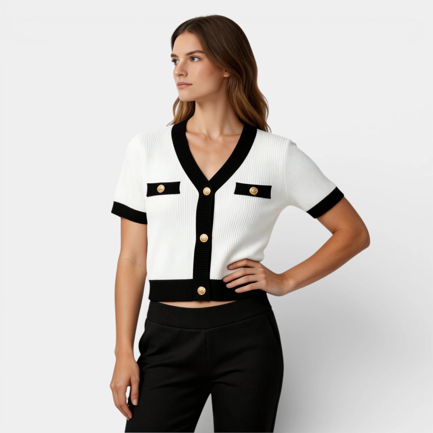 Cardigan Femme Maille Côtelée Manches Courtes – Bordures Contrastées