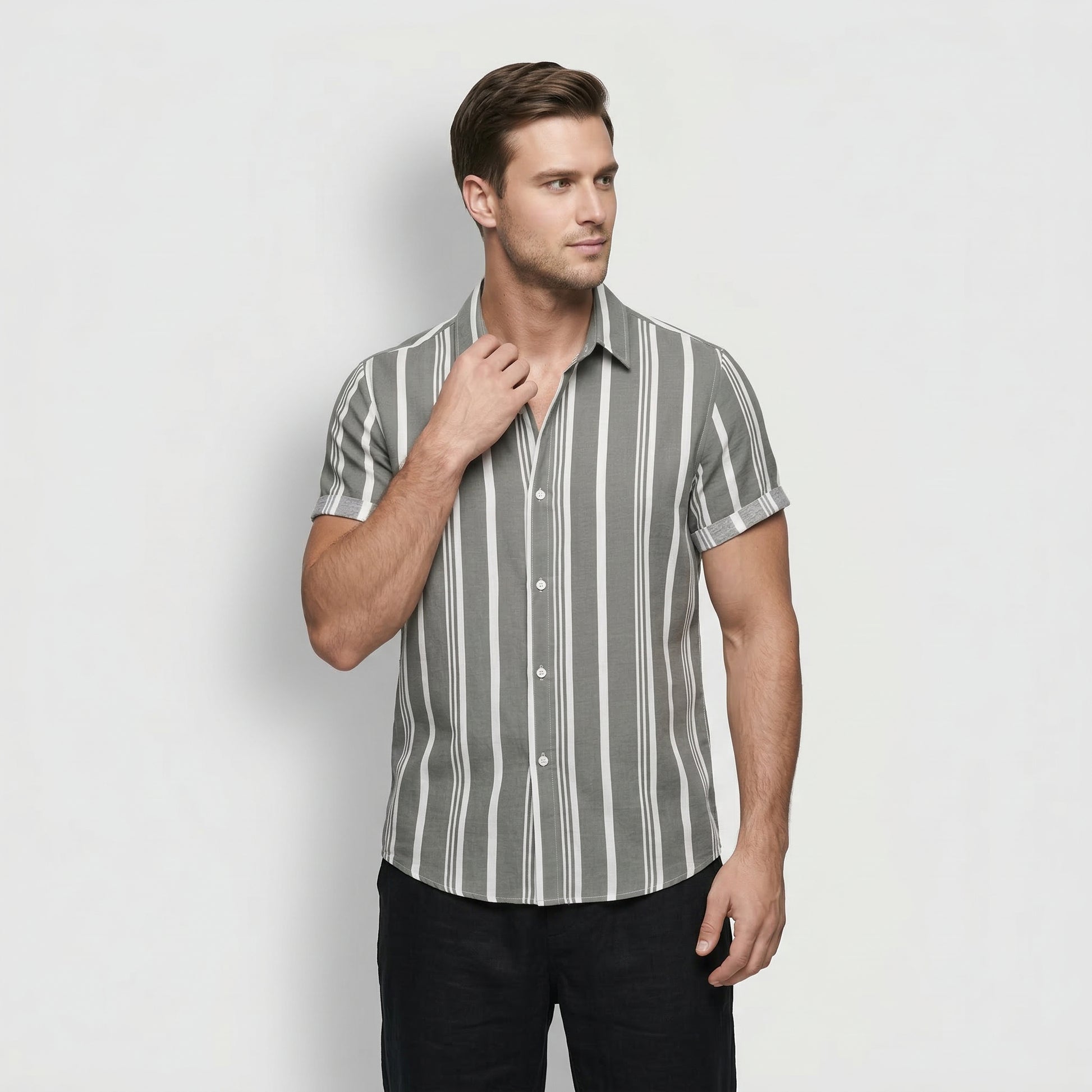 Men's Short Sleeve Striped Button-Down Shirt