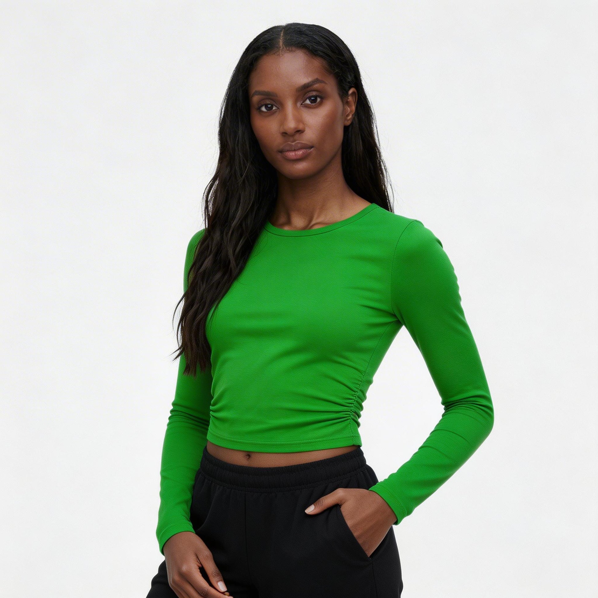 Top Court Femme Manches Longues – Taille Froncée Coupe Ajustée