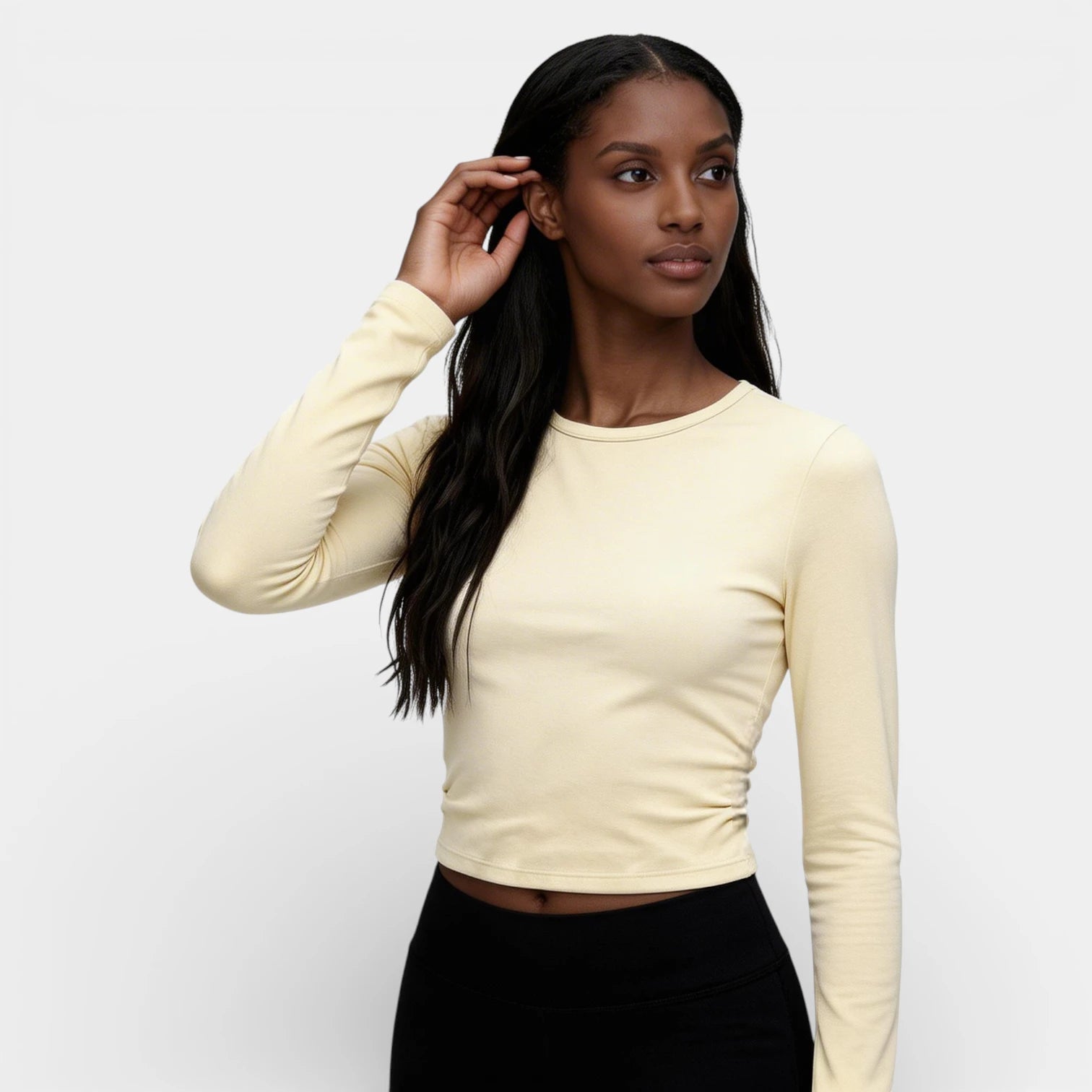 Top Court Femme Manches Longues – Taille Froncée Coupe Ajustée