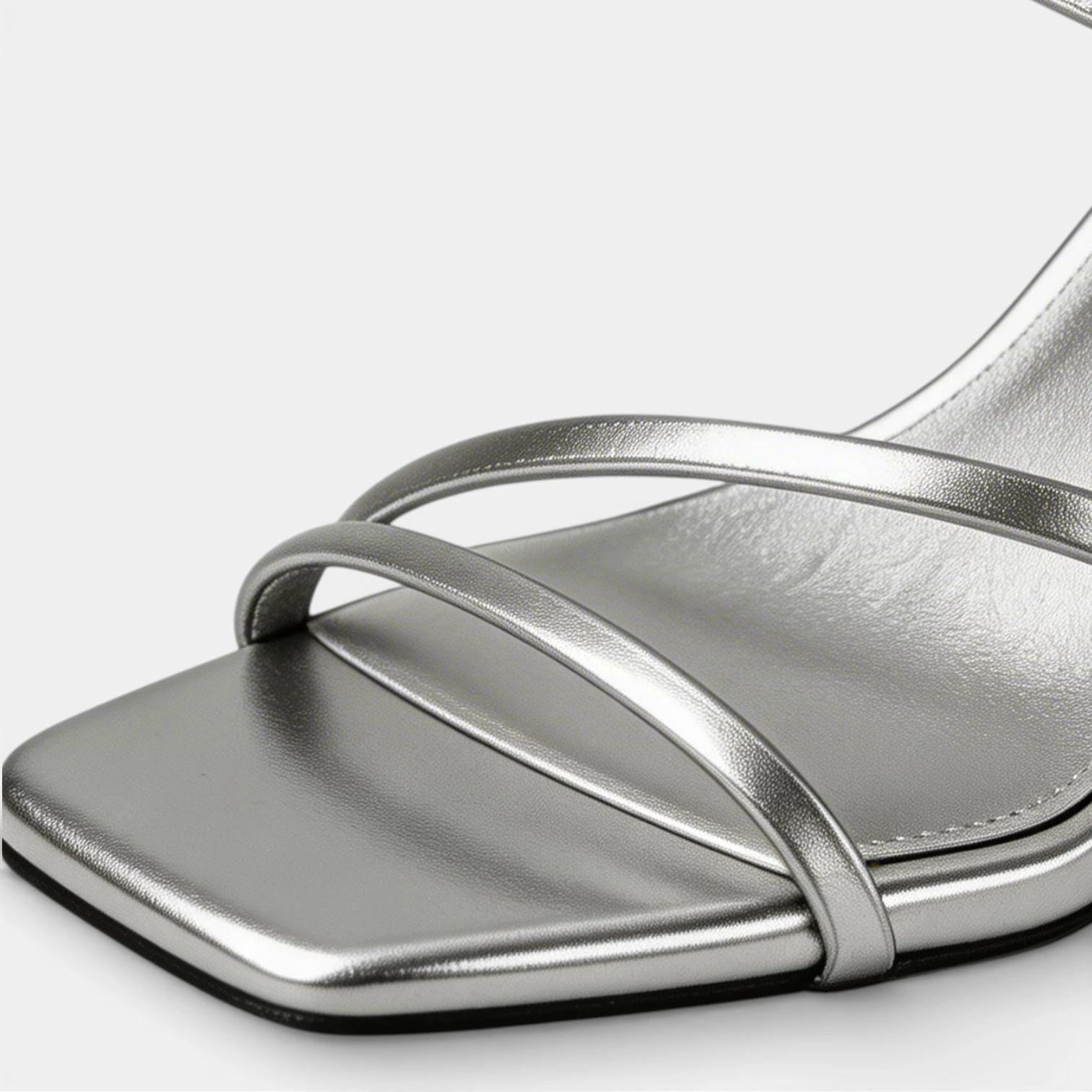 Sandales Femme à Talon Sculpté Bout Carré Brides Multiples