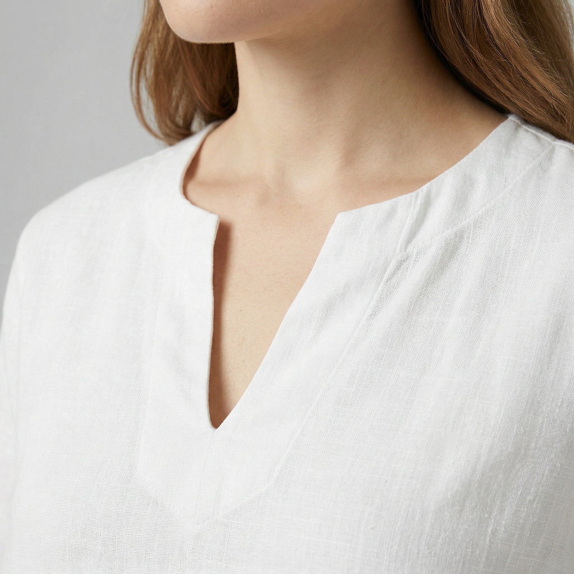 Robe Midi Femme Col V – Manches 3/4 Silhouette Épurée