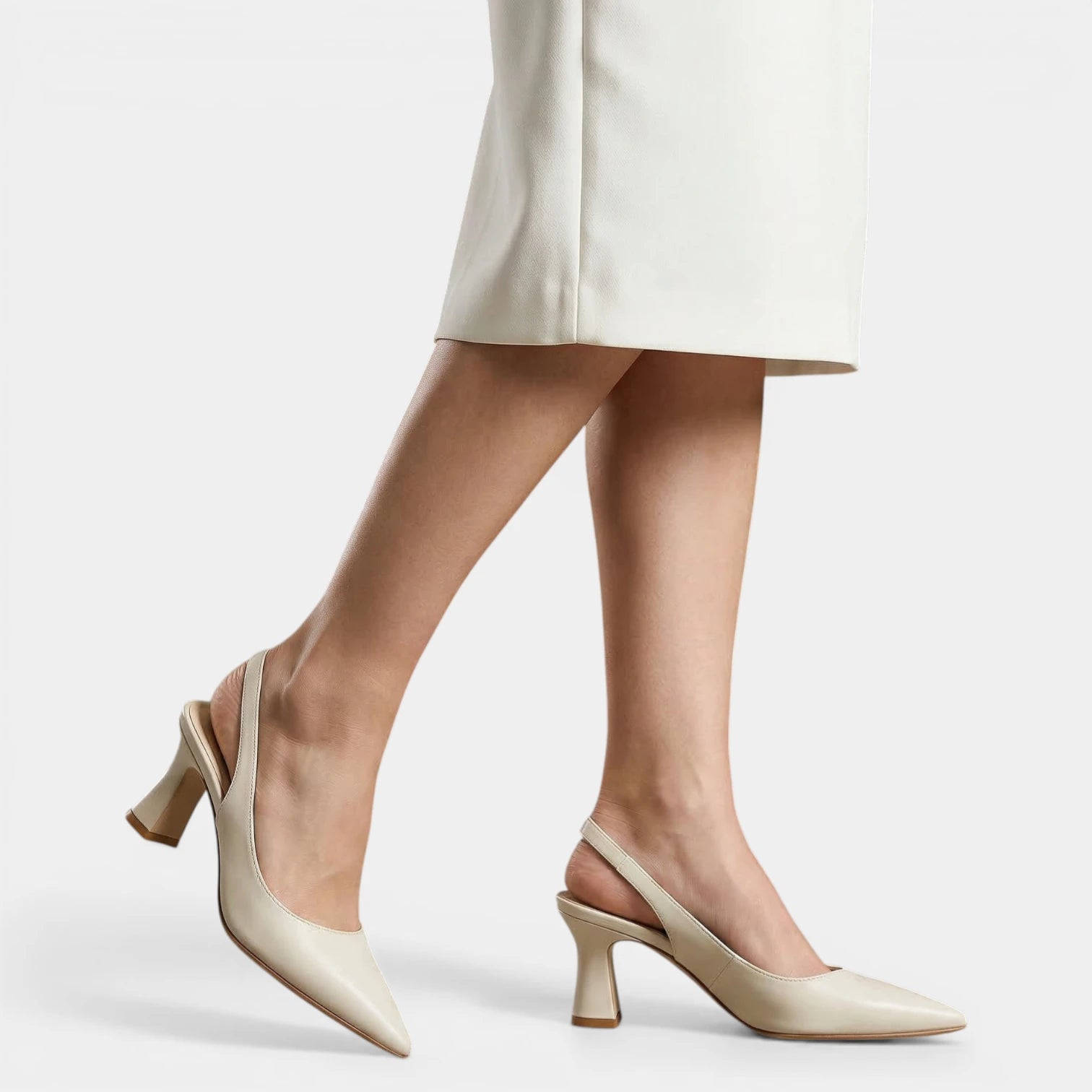 Escarpins Slingback Femme à Bout Pointu Talon Évasé Aspect Cuir