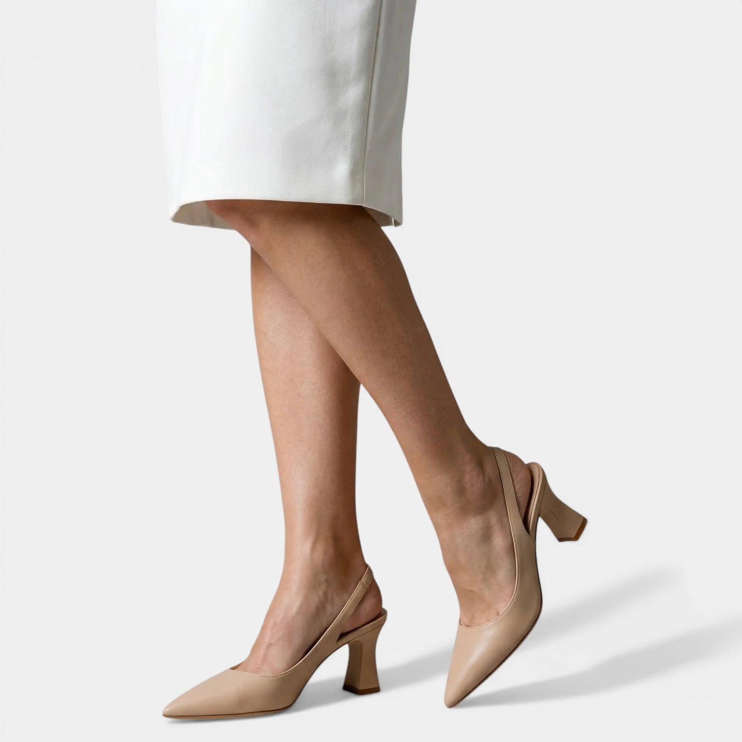 Women's Faux Leather Pointed Toe Flared Heel Slingback Pumps