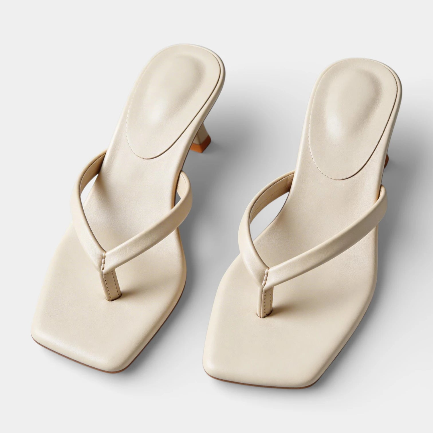 Sandales Femme à Talon Moyen Entredoigt Bout Carré et Bride Minimaliste