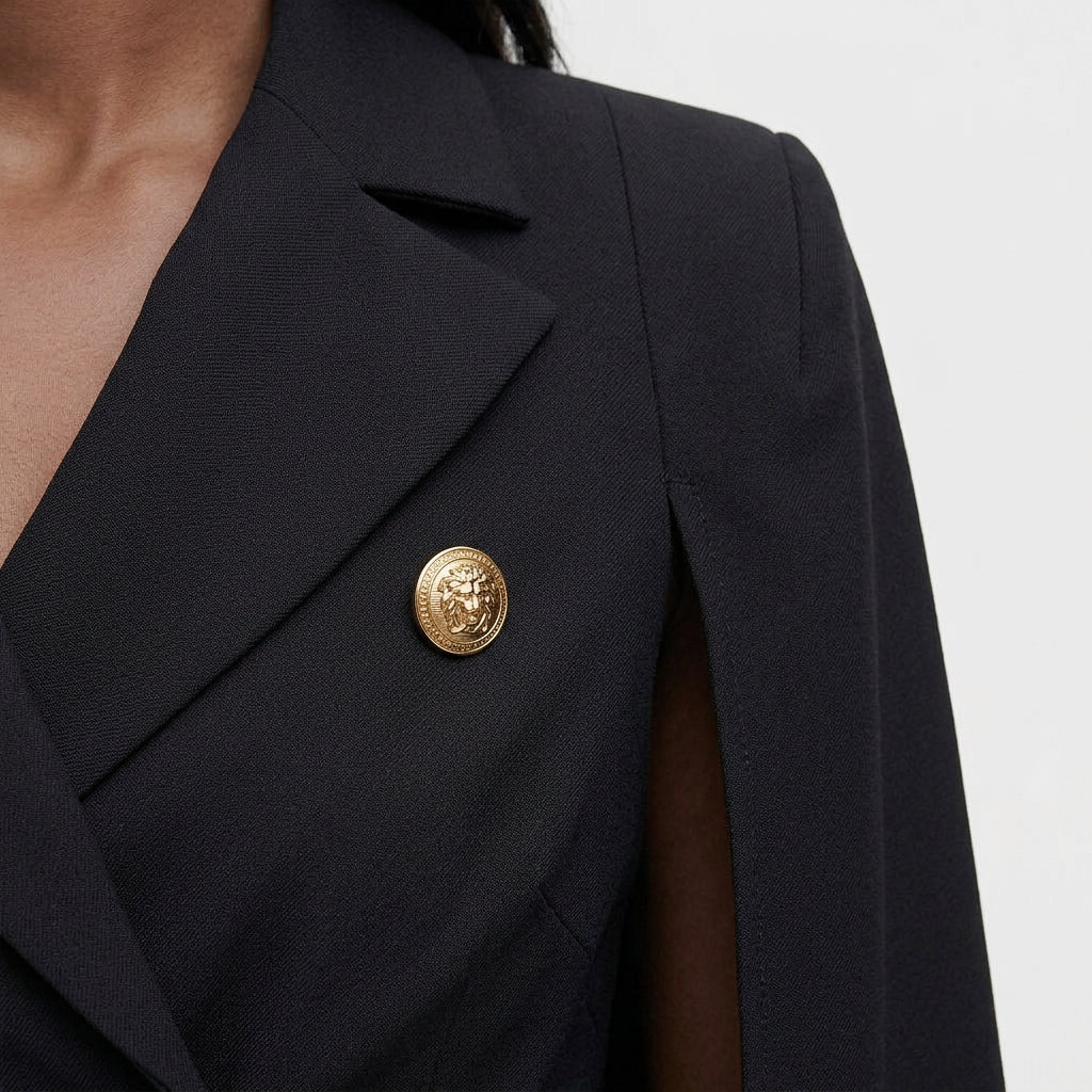 Robe Blazer Cape Ceinturée Boutons Dorés pour Femme