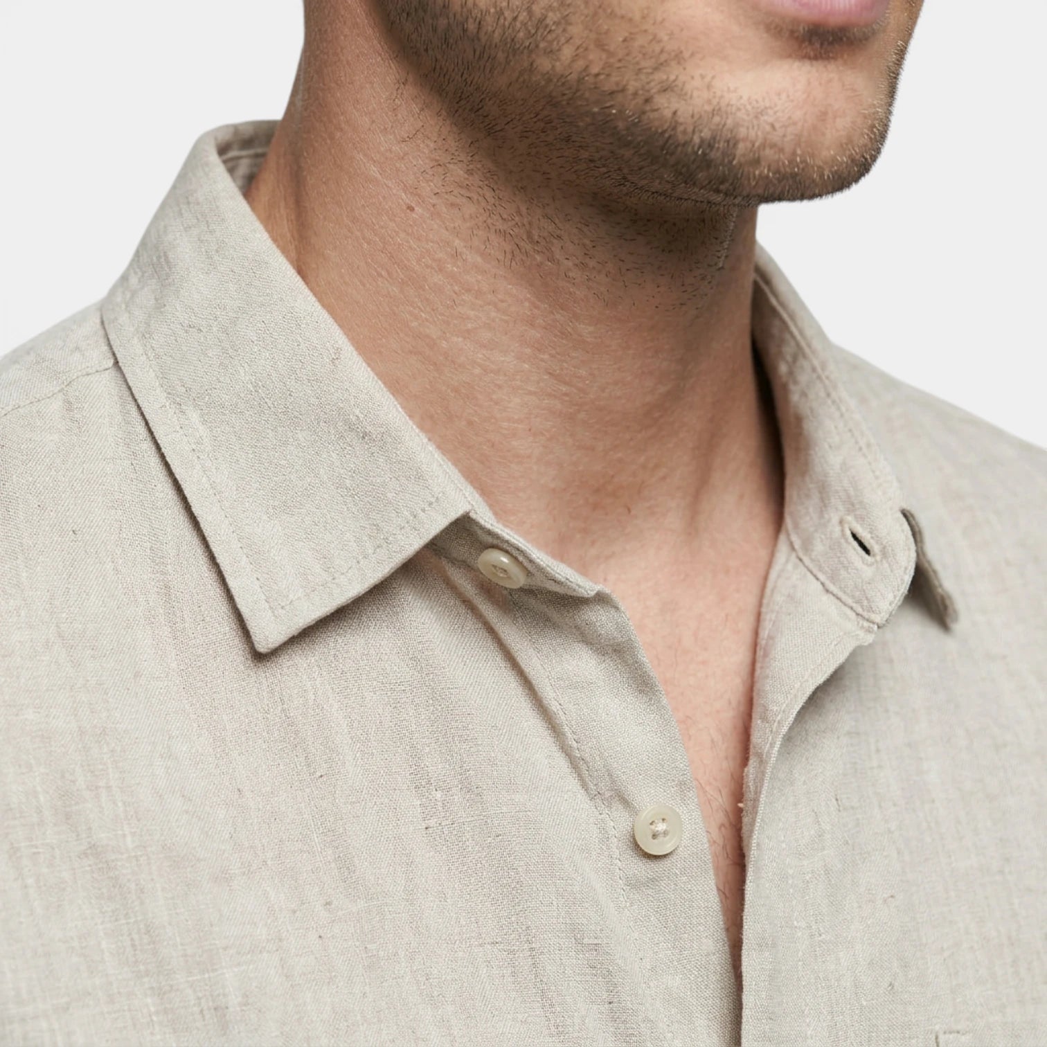 Chemise Boutonnée Tissu Léger Coupe Droite pour Homme